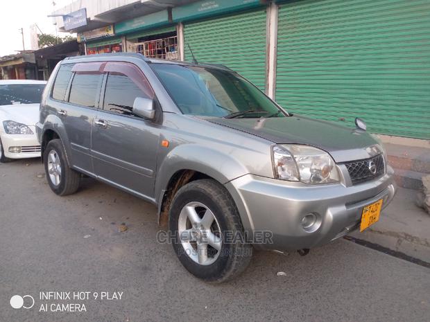 Nissan X-Trail 2002 2.0 Silver