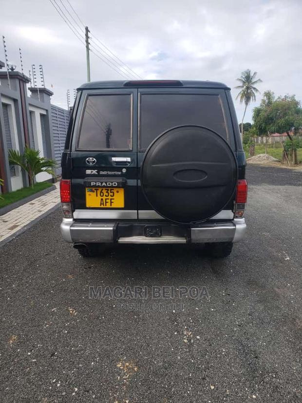 Toyota Land Cruiser Prado 2005 Black