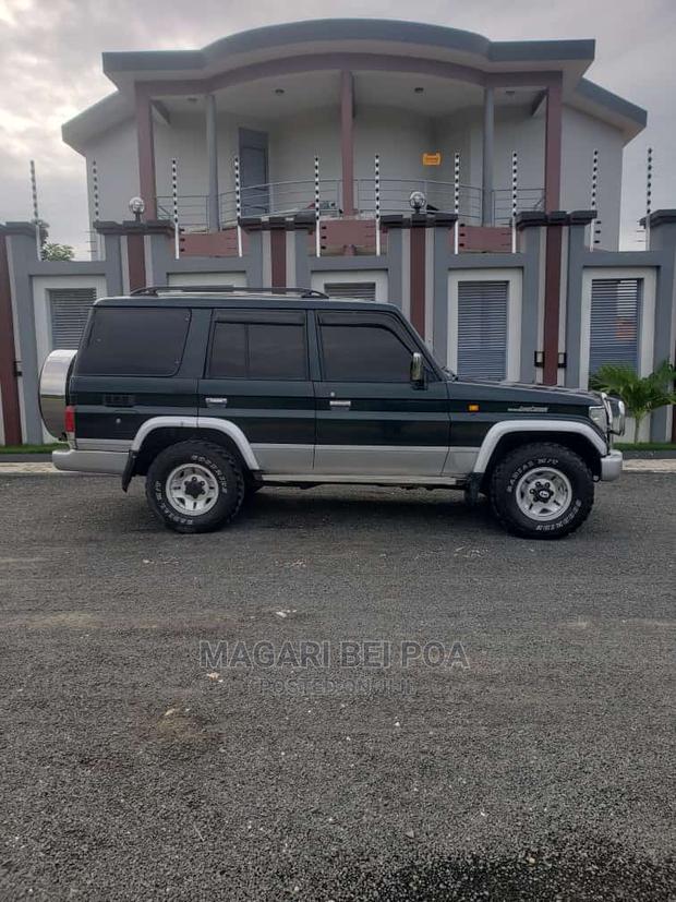 Toyota Land Cruiser Prado 2005 Black