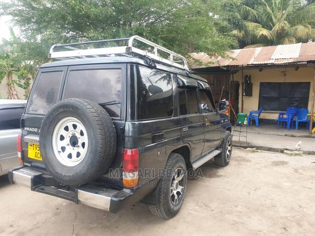 Toyota Land Cruiser Prado 2003 Black