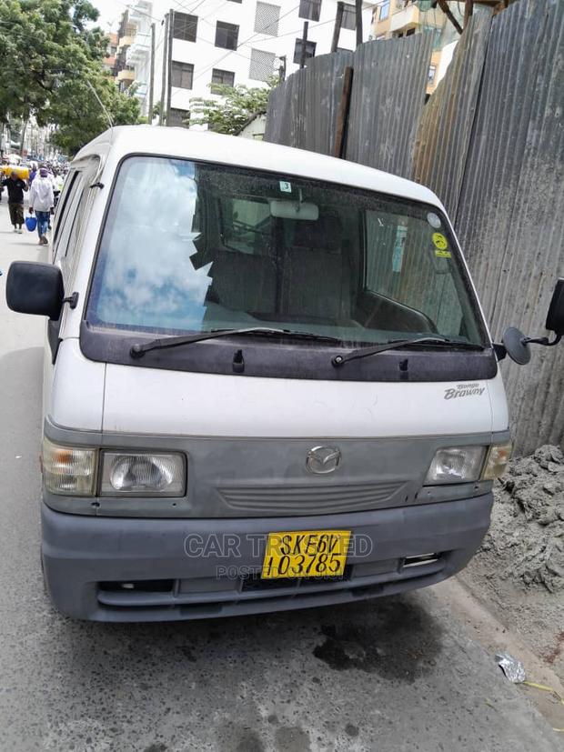Mazda Bongo 2002 White