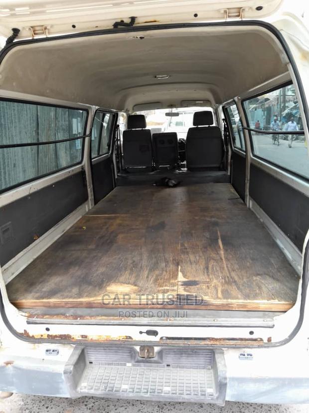 Mazda Bongo 2002 White