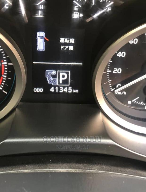 Toyota Hilux 2019 White