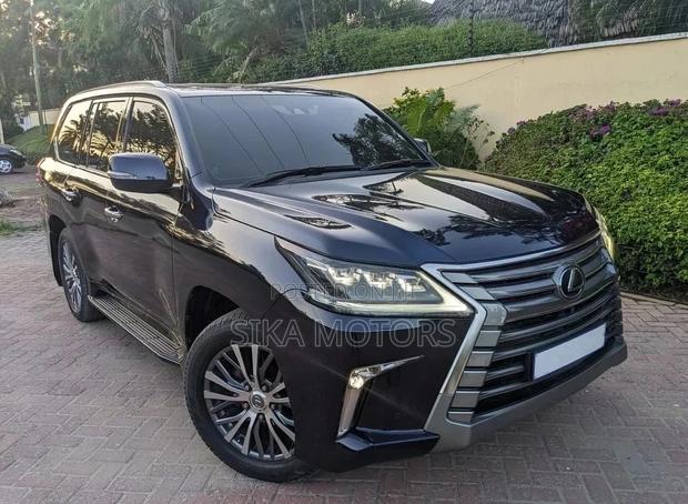 Lexus LX 570 AWD 2017 Black