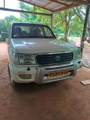 Toyota Land Cruiser 2002 White for sale