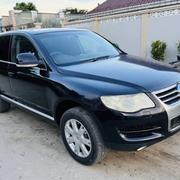 Volkswagen Touareg 2010 Black for sale