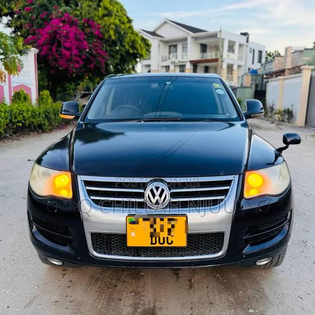 Volkswagen Touareg 2010 Black