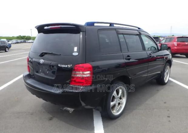 Toyota Kluger 2000 Black