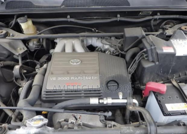 Toyota Kluger 2000 Black