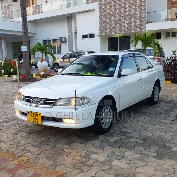 Toyota Carina 2000 White