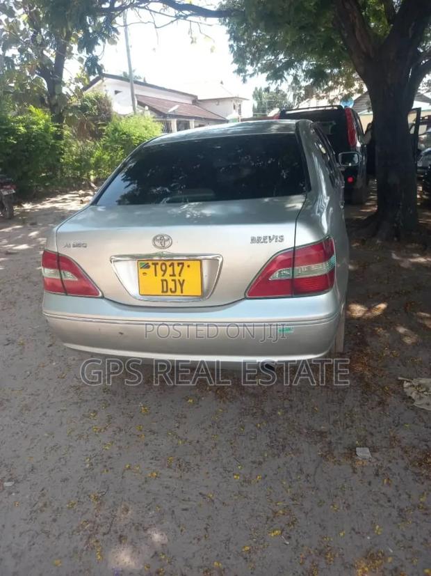 Toyota Brevis 2004 Silver