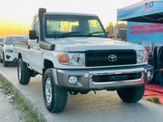Toyota Land Cruiser 2018 Off white for sale
