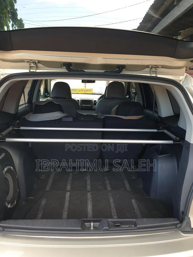 Mitsubishi Outlander 2010 Gold