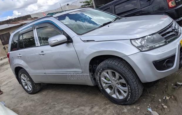 Suzuki Grand Vitara 2014 Silver