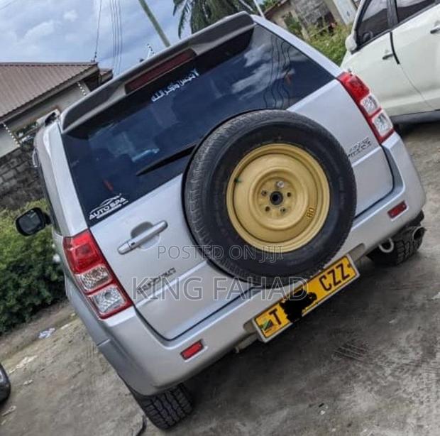 Suzuki Grand Vitara 2014 Silver