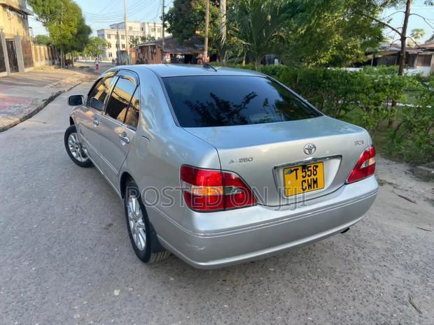 Toyota Brevis 2004 Silver