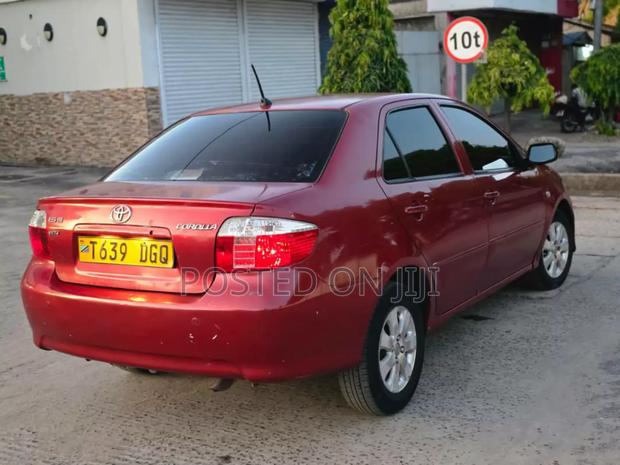 Toyota Corolla 2002 Red