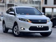 Toyota Harrier 2.0 2014 White for sale