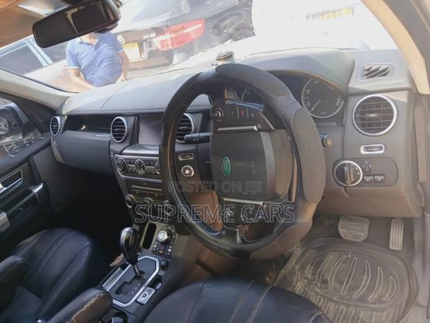 Land Rover Discovery 2011 Silver