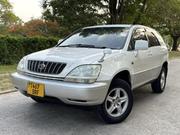 Toyota Harrier 2.4 16V 4WD 2002 White for sale