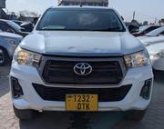 Toyota Hilux 2016 White for sale
