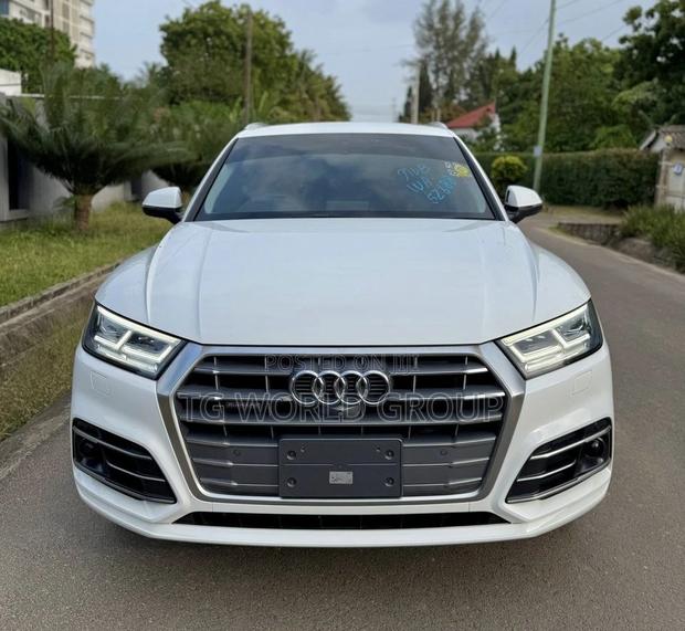 Audi Q5 2.0T Premium AWD quattro 2018 White