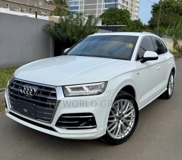 Audi Q5 2.0T Premium AWD quattro 2018 White