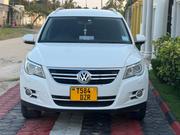 Volkswagen Tiguan 2012 White for sale