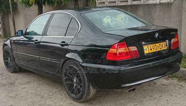 BMW F-Series 2003 Black
