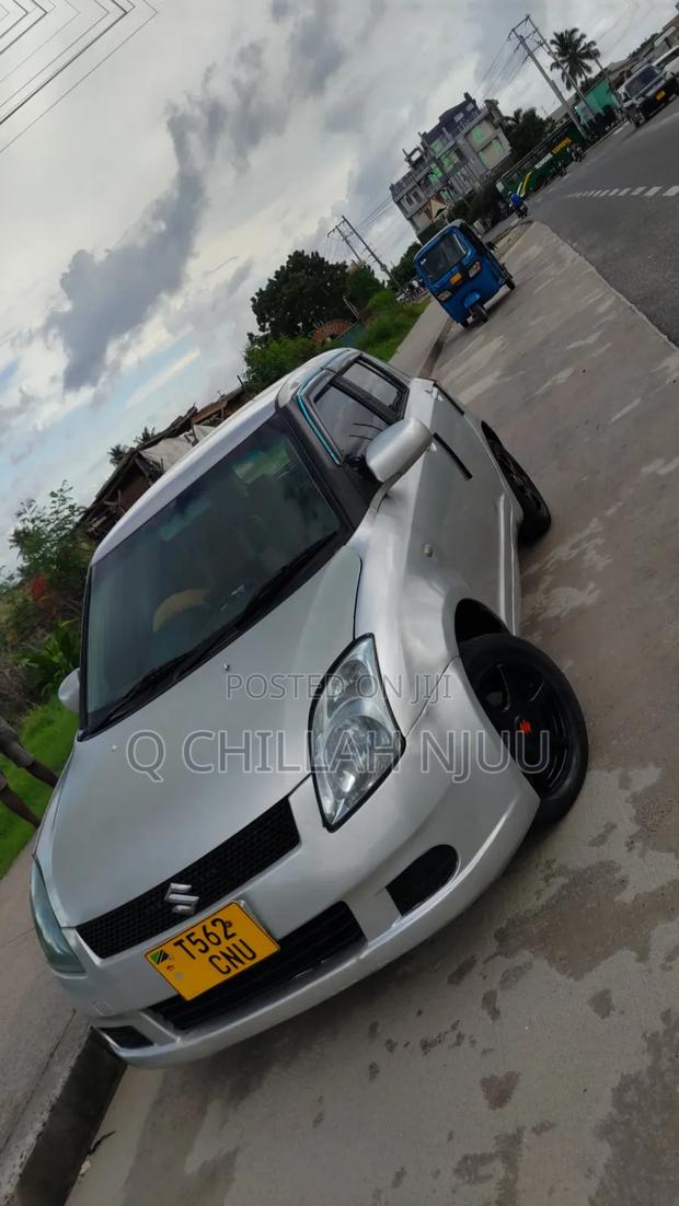 Suzuki Swift 2004 Silver