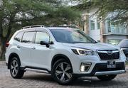 Subaru Forester 2019 White for sale