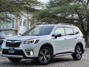 Subaru Forester 2019 White for sale