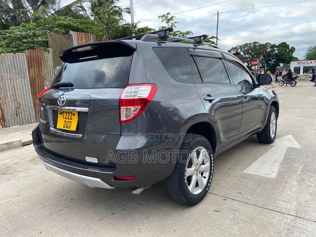 Toyota Vanguard 2009 Gray