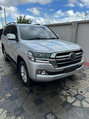 Toyota Land Cruiser 4.5 V8 VXR 2018 Silver for sale