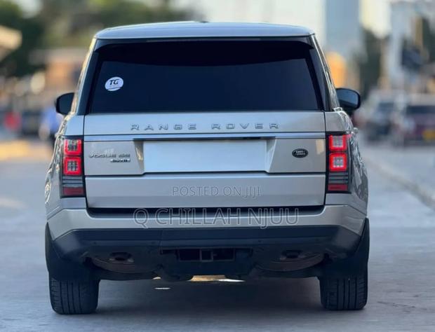 Land Rover Range Rover Vogue 2014 Gold