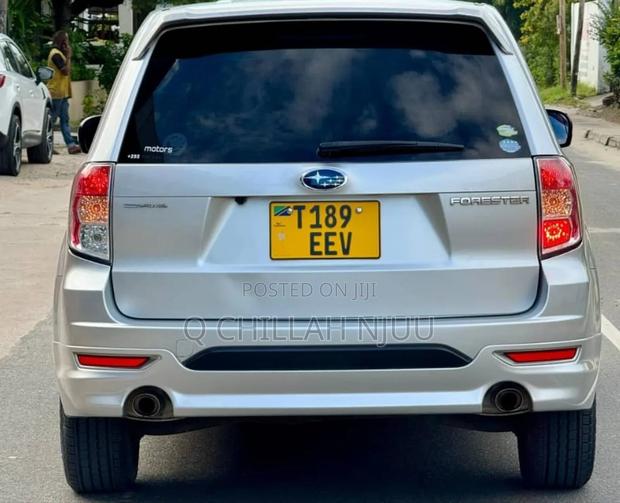 Subaru Forester 2011 Silver