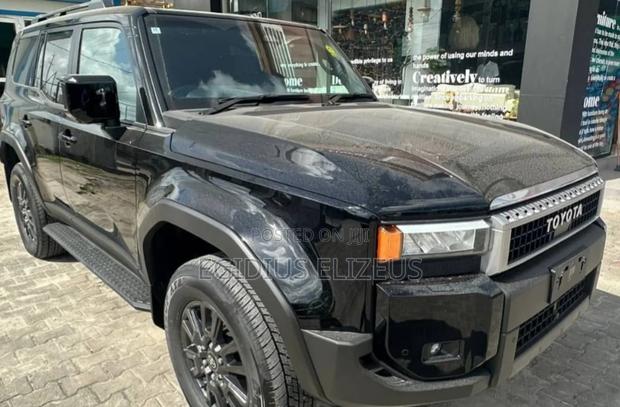Toyota Land Cruiser Prado 2024 Black