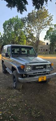 Toyota Land Cruiser 1989 Silver for sale