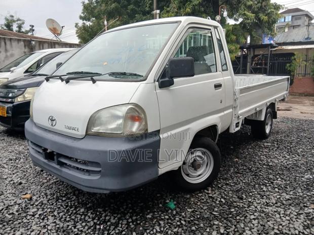 Toyota TownAce 1999 White
