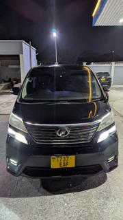 Toyota Vellfire 2010 White for sale