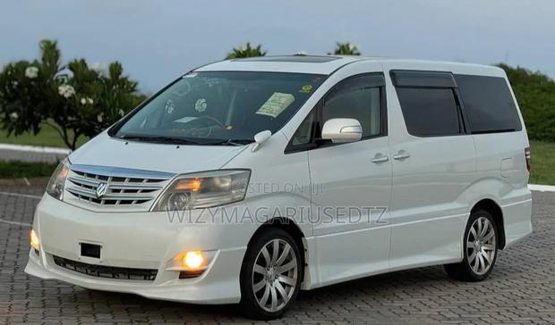 Toyota Alphard 2.4 Petrol AWD 2006 Pearl