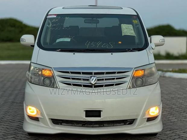 Toyota Alphard 2.4 Petrol AWD 2006 Pearl