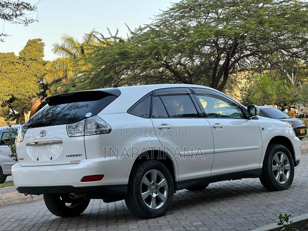 Toyota Harrier 2004 Pearl