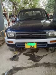 Toyota Hilux 2002 Blue for sale