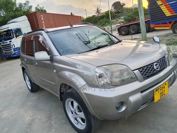 Nissan X-Trail 2005 Beige