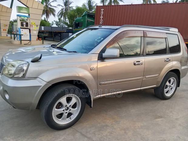 Nissan X-Trail 2005 Beige