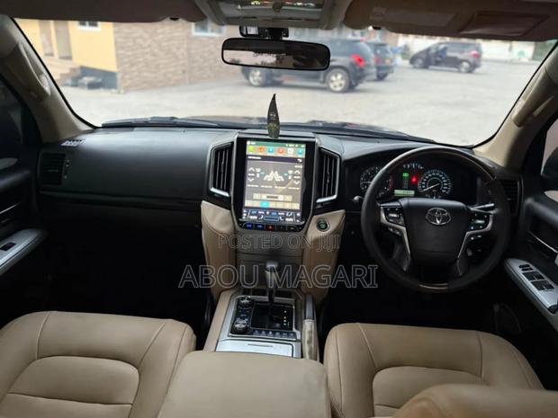 Toyota Land Cruiser 2015 Black