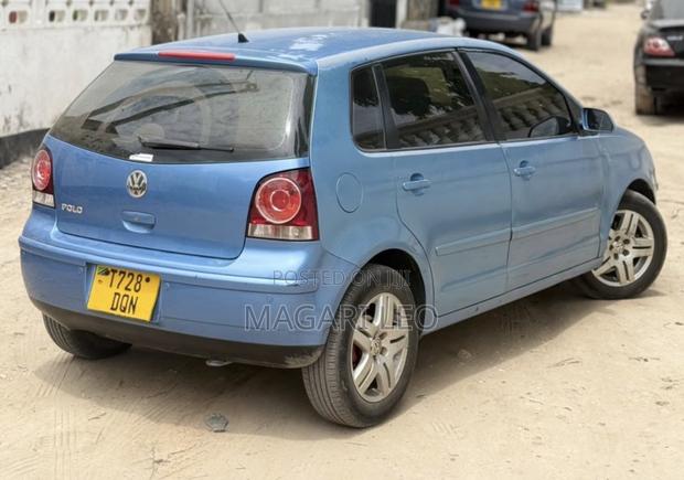 Volkswagen Polo 2005 Blue