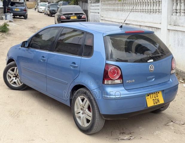 Volkswagen Polo 2005 Blue