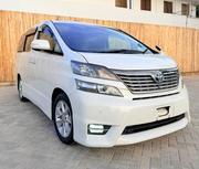 Toyota Vellfire 2010 White for sale